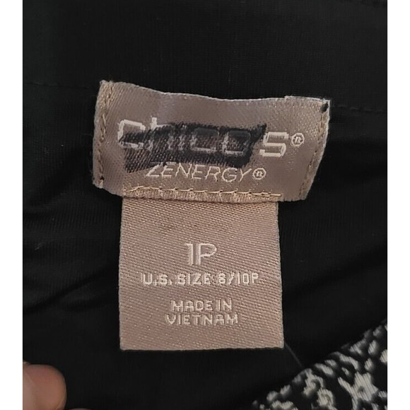 Chico's Zenergy Black Medallion Tile So Slimming Ankle Leggings Womans Size 1P - Picture 4 of 5